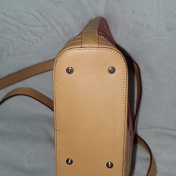 Dooney & Bourke Medium Shopper Tote &  Zippered Pouch Set - Picture 11 of 16